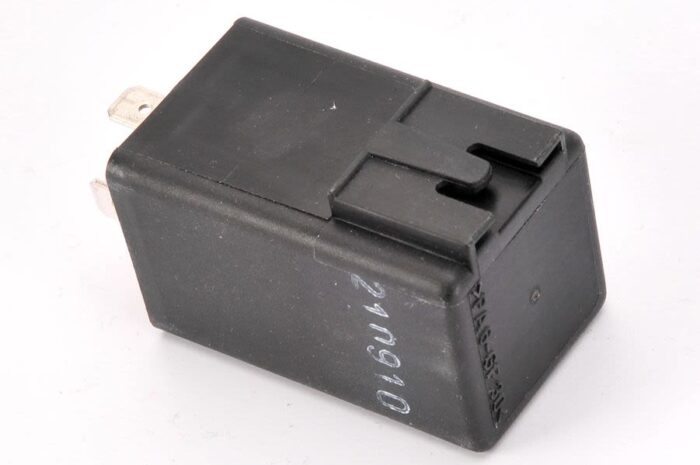 3. 33023 przekaźnik dt spare parts - obrazek 2