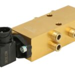 PN-12043 Zawór sterujący osią podnoszoną PNEUMATICS