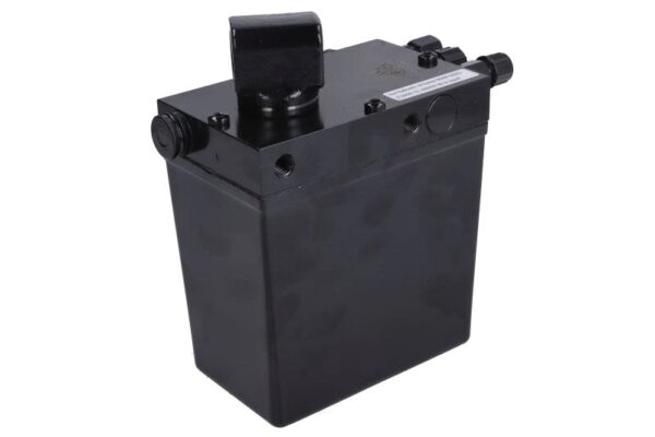 4. 71310 pompa/siłownik odchylania kabiny kierowcy dt spare parts - obrazek 2