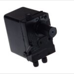 3.84001 Pompa/siłownik odchylania kabiny kierowcy DT SPARE PARTS