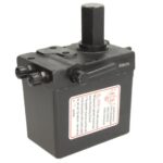 TEQ-03.117 Pompa/siłownik odchylania kabiny kierowcy AKUSAN