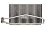 AE 67 000S Parownik klimatyzacji MAHLE